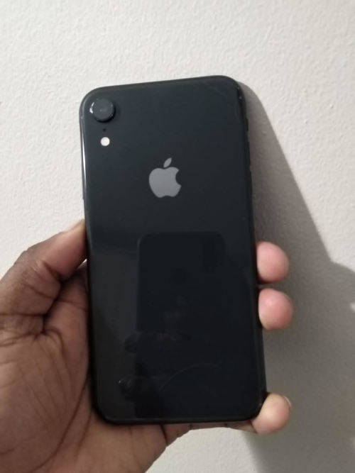 iPhone XR 64GB