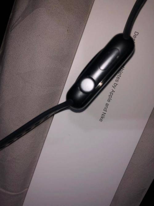 Apple Watch Series 3 (NIKE EDITION) 44mm Space Grey with Black Sport Band EXCELLENT CONDITION