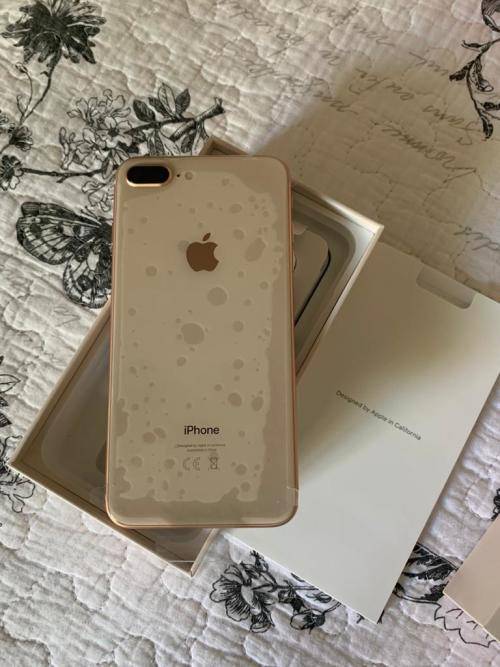 iPhone 8Plus Rose Gold(64GB ) *EXCELLENT CONDITION* + box and accessories