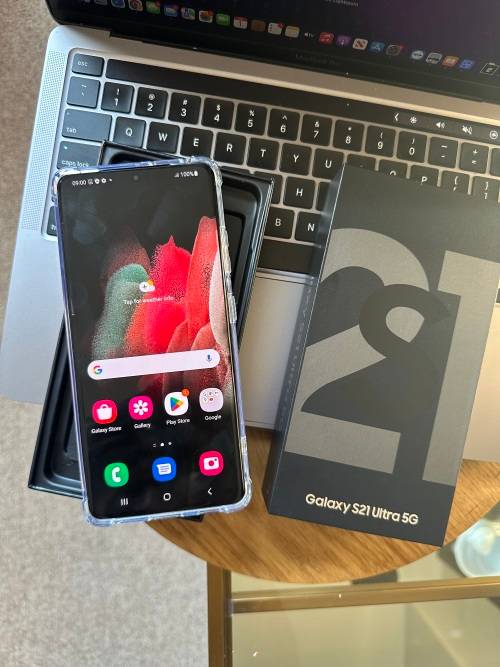 Samsung Galaxy S21 Ultra Phantom Black 12GB Ram (256GB)*EXCELLENT CONDITION *  + Box and accessories