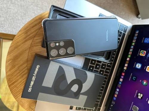 Samsung Galaxy S21 Ultra Phantom Black 12GB Ram (256GB)*EXCELLENT CONDITION *  + Box and accessories