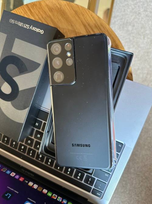Samsung Galaxy S21 Ultra Phantom Black 12GB Ram (256GB)*EXCELLENT CONDITION *  + Box and accessories