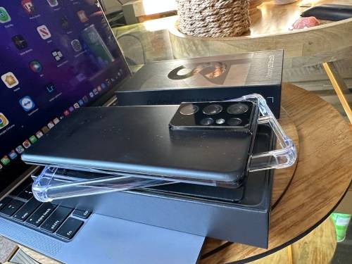 Samsung Galaxy S21 Ultra Phantom Black 12GB Ram (256GB)*EXCELLENT CONDITION *  + Box and accessories