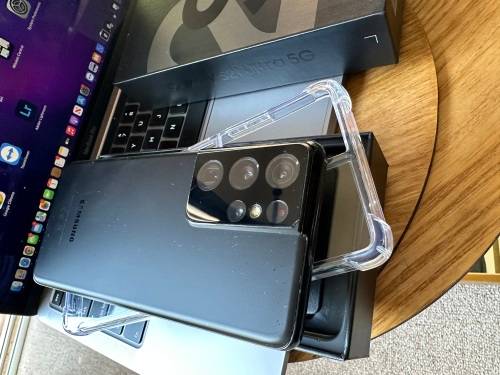 Samsung Galaxy S21 Ultra Phantom Black 12GB Ram (256GB)*EXCELLENT CONDITION *  + Box and accessories