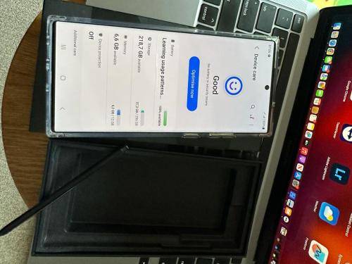 Samsung Galaxy S23 Ultra Black 12GB Ram (256GB)*EXCELLENT CONDITION *  + Box and accessories