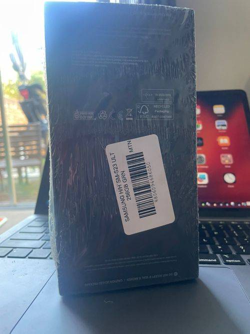 Samsung Galaxy S23 Ultra 12GB Ram (256GB)*BRAND NEW SEALED *  + Box and accessories