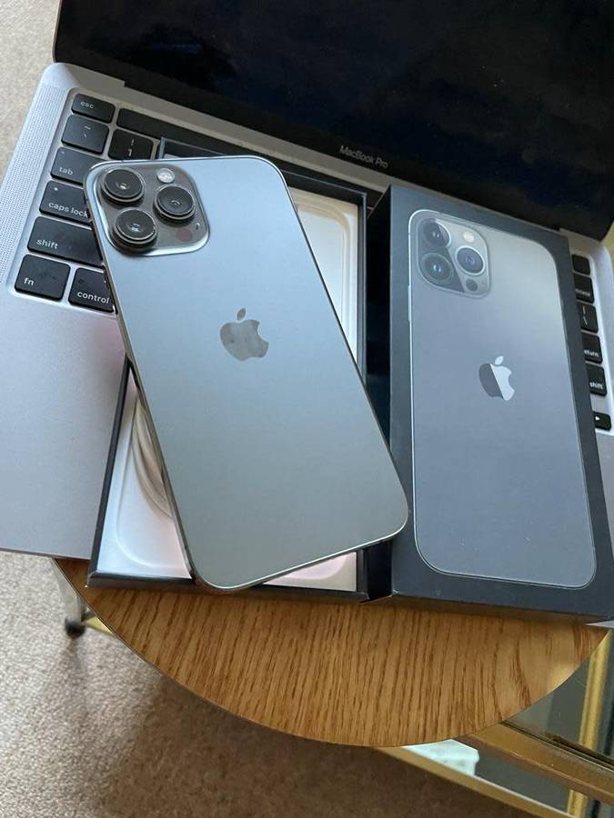iPhone 13 Pro Max  (128GB) Midnight +box & accessories. Excellent Condition* OPEN TO ALL NETWORKS*