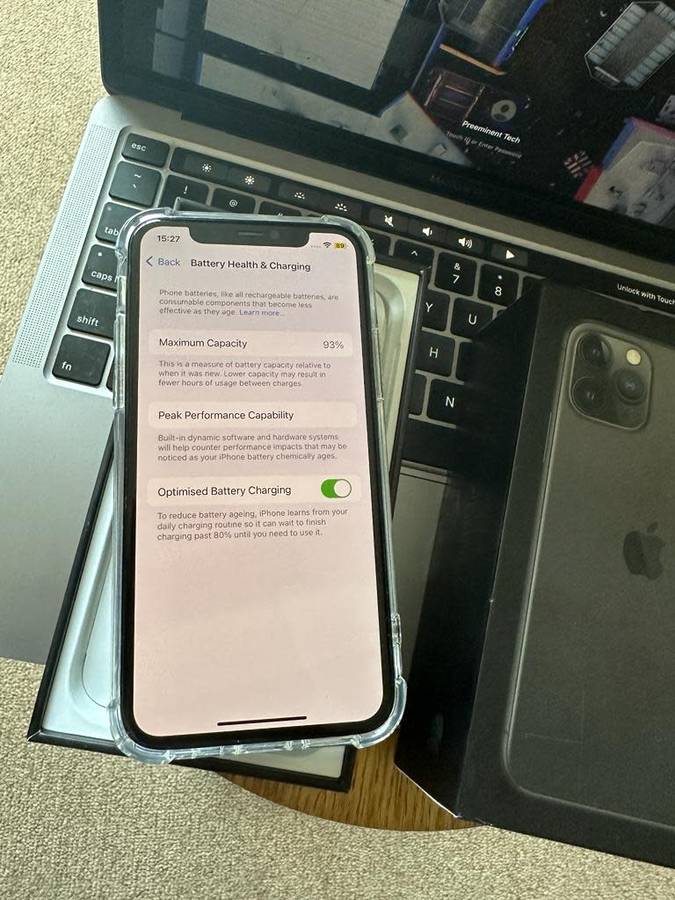 iPhone 11 Pro (64GB)  Prestine Condition + box, charger and Accessories