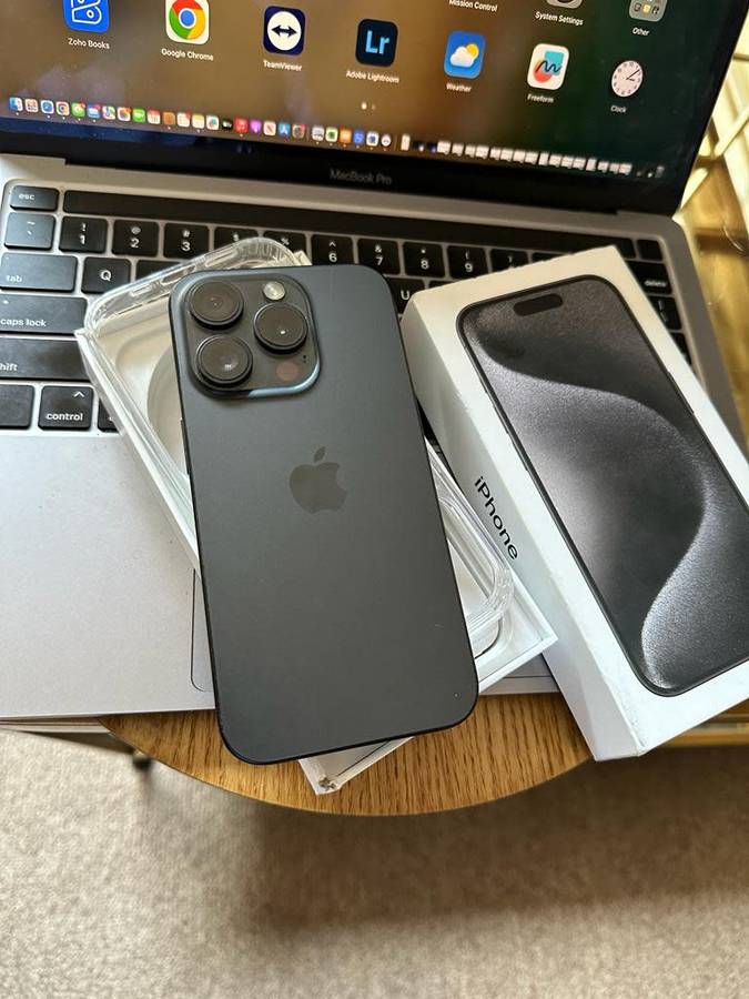 iPhone 15 Pro , Black Titanium (256GB)  Prestine Condition As New + box, charger and Accessories