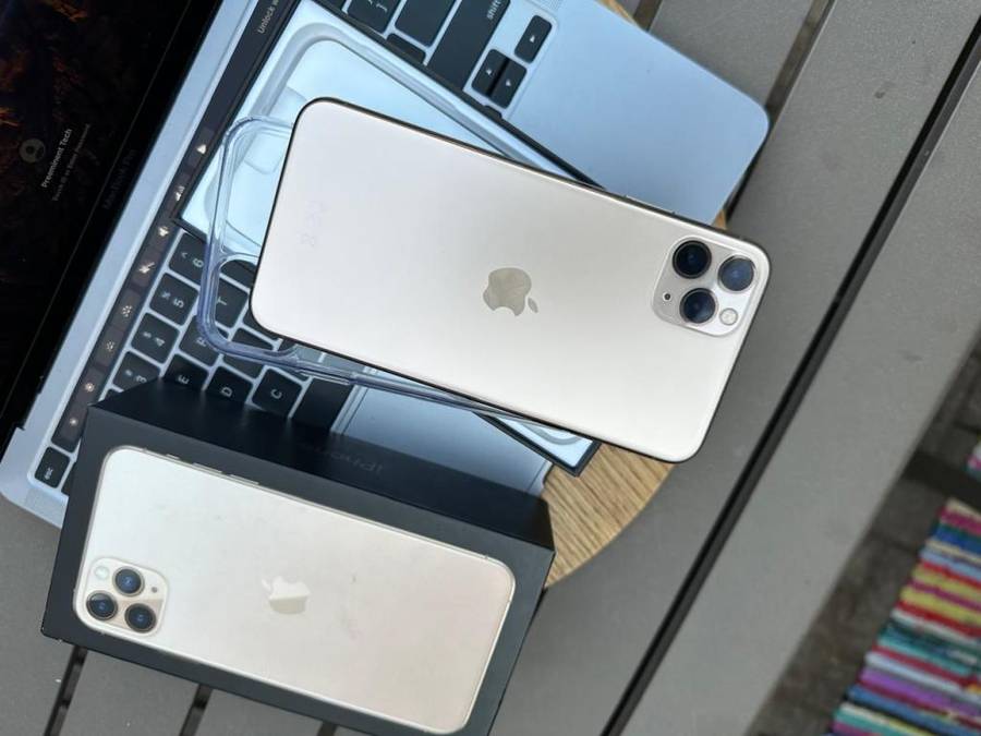 iPhone 11 Pro Max (64GB) Gold