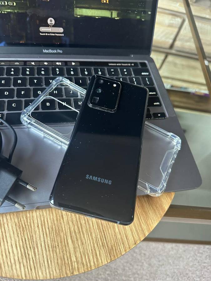 Samsung Galaxy S20 Ultra, Black 12GB RAM (256GB)