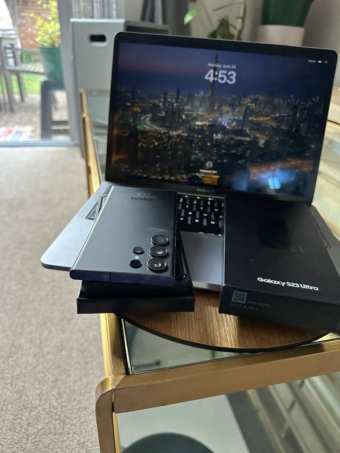 Samsung Galaxy S23 Ultra Phantom Black 12GB RAM (256GB) In Prestine Condition + Box & Accessories