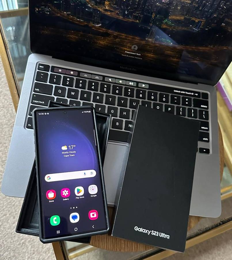 Samsung Galaxy S23 Ultra Phantom Black 12GB RAM (256GB) In Prestine Condition + Box & Accessories