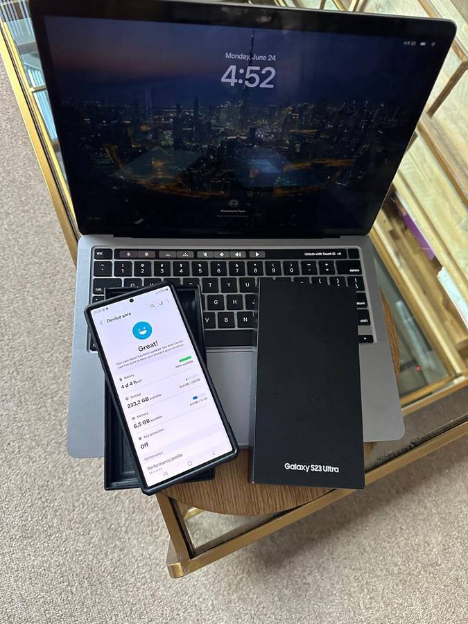 Samsung Galaxy S23 Ultra Phantom Black 12GB RAM (256GB) In Prestine Condition + Box & Accessories