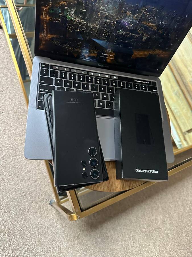 Samsung Galaxy S23 Ultra Phantom Black 12GB RAM (256GB) In Prestine Condition + Box & Accessories