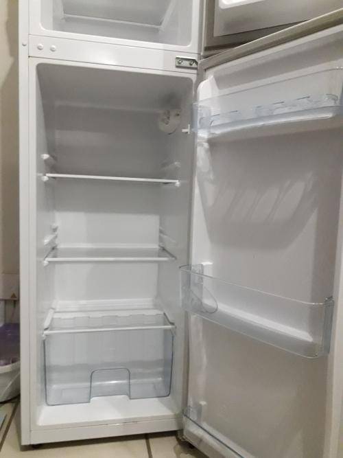 Hisense Top Mount Refrigerator H220TWH