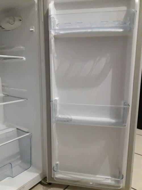 Hisense Top Mount Refrigerator H220TWH