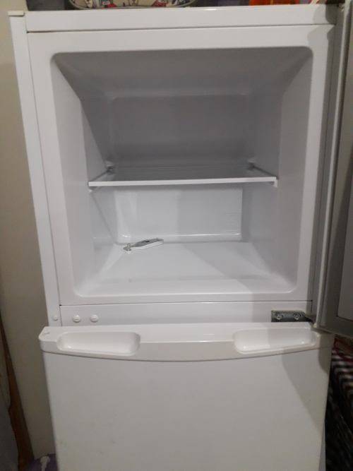 Hisense Top Mount Refrigerator H220TWH