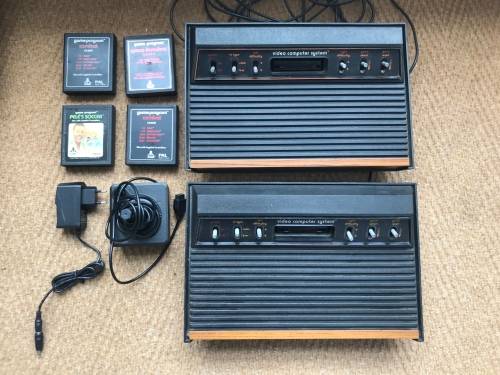 Retro Gaming Bundle - Atari 2600 and Famicom