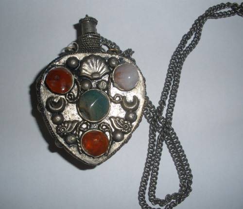 Vintage heart shaped snuff/ perfume bottle necklace with semi precious stones