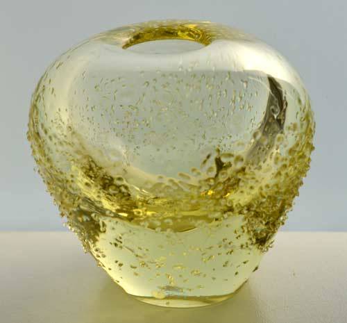 * MOST ELEGANT CITRINE & GREEN CZECH ART GLASS VASE, DESIGNED BY PROF MILOSLAV KLINGER (1922-1999)