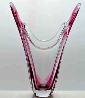* MAGNIFICENT & RARE 'STAGHORN' CZECH ART GLASS VASE, PROBABLY DESIGNED FOR SKRDLOVICE IN THE 1980s
