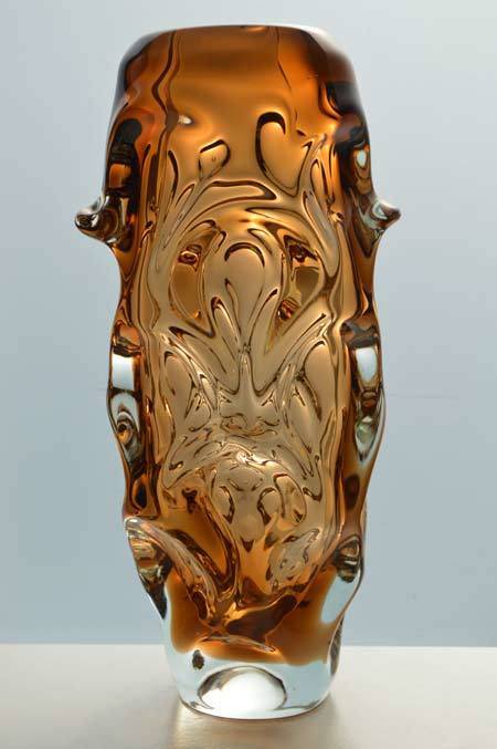 * A DAZZLING & SPARKLING AMBER SKRDLOVICE VASE, DESIGNED BY JAN BERANEK (1933-)