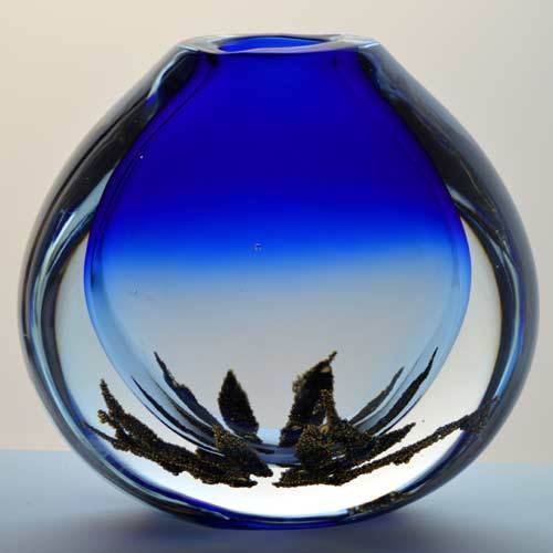 *SIGNED!! DAZZLINGLY BEAUTIFUL MODERN CZECH ART GLASS VASE (SPACEK) WITH METAL INCLUSIONS