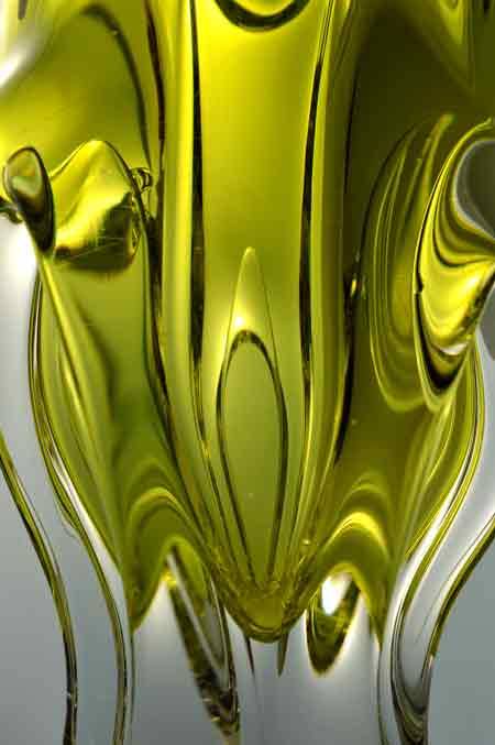 DAZZLINGLY BEAUTIFUL CZECH ART GLASS CHRIBSKA VASE DESIGNED BY PROF JOSEF HOSPODKA IN THE 1970s
