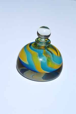SIGNED AND DATED (1996) MAGNIFICENT AND HIGHLY COLLECTABLE DAVID READE PERFUME BOTTLE WITH STOPPER