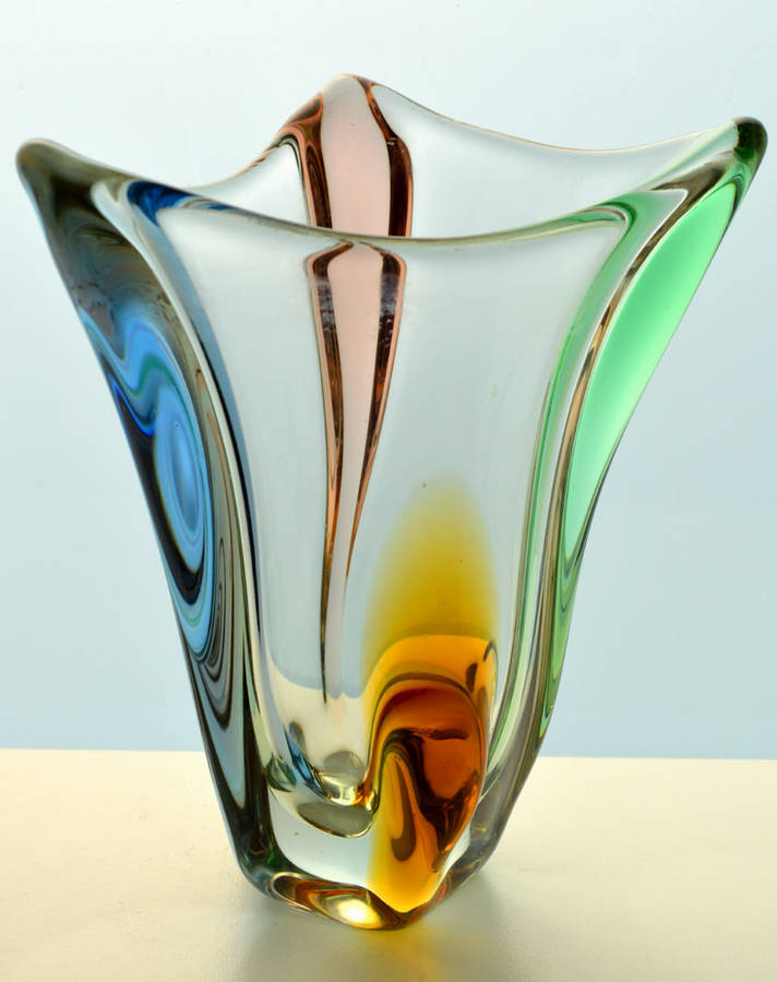 * A MAGNIFICENT & MOST ELEGANT CZECH ART GLASS VASE DESIGNED BY FRANTISEK ZEMEK FOR MSTISOV