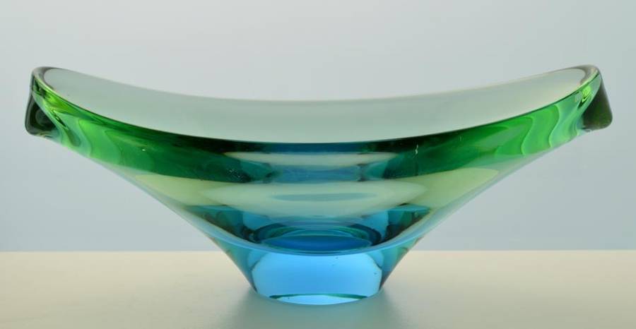 WITH TRACES OF URANIUM!!  A BEAUTY! A RETRO SKRDLOVICE BOWL DESIGNED BY EMMANUEL BERANEK  IN 1959