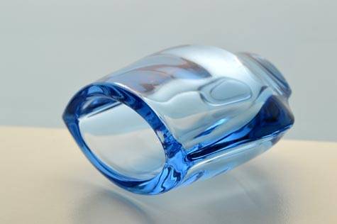 SOUGHT-AFTER AZURE PRESSED GLASS VASE BY FRANTISEK VIZNER (1936-2011): A COLLECTOR'S ITEM FROM 1962