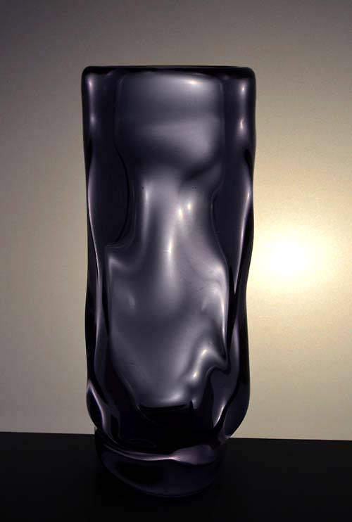 * MOST ELEGANT NEODYMIUM CZECH ART GLASS VASE, DESIGNED BY PROF MILOSLAV KLINGER (1922-1999)