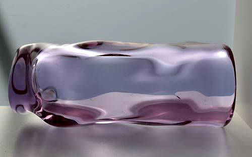 * MOST ELEGANT NEODYMIUM CZECH ART GLASS VASE, DESIGNED BY PROF MILOSLAV KLINGER (1922-1999)