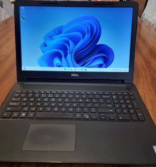 Dell Inspiron 15-3567, 7th Gen Intel i5-7200U@2.5GHz, 8GB RAM, 240GB SSD, 15` HD 1366x768 Display