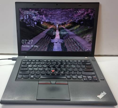 Lenovo T450 i5-6200U 8GB RAM 256GB SSD Dual Batteries LTE Enabled