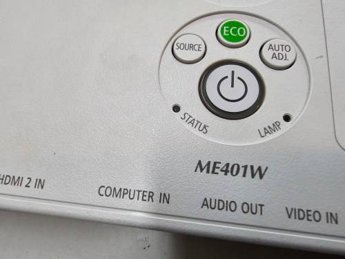 NEC ME401W Projector !Spares or Repairs!