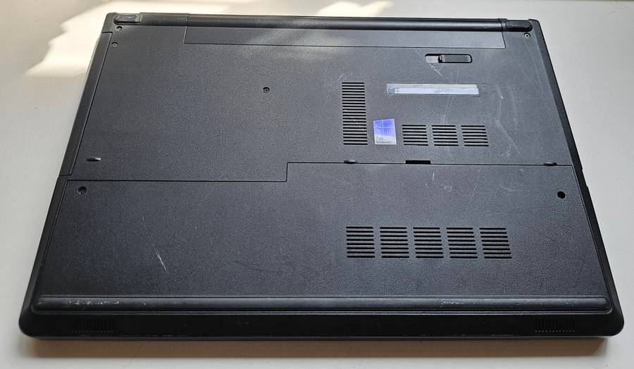 Dell Vostro 3558 i5-5200U 8GB RAM 256GB SSD