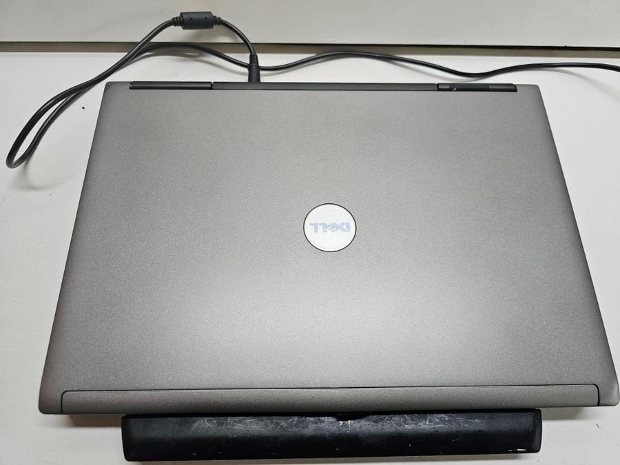 Dell Latitude D630 - Core 2 Duo - 2GB RAM - 128GB IDE HDD