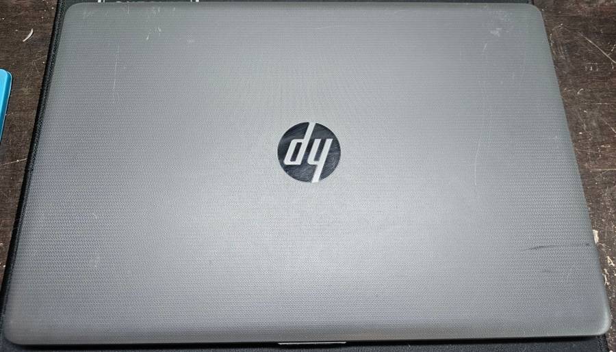 HP 250 G7 i5-8265U (8th gen) 8GB RAM 256GB Nvme SSD *New battery*
