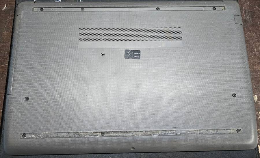 HP 250 G7 i5-8265U (8th gen) 8GB RAM 256GB Nvme SSD *New battery*