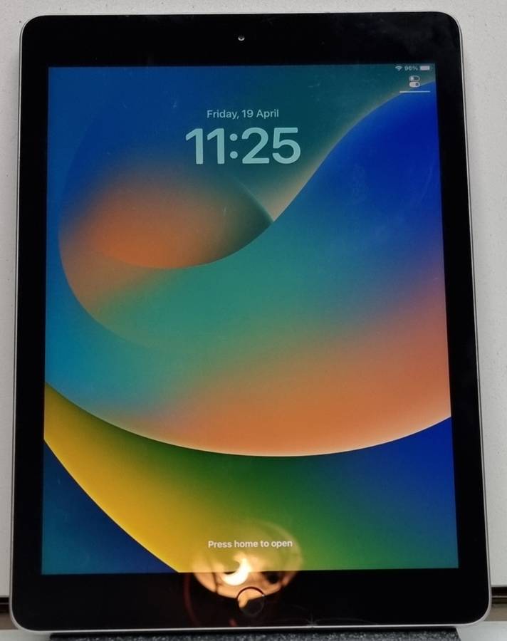 iPad 5 - 128GB WiFi only - A1822
