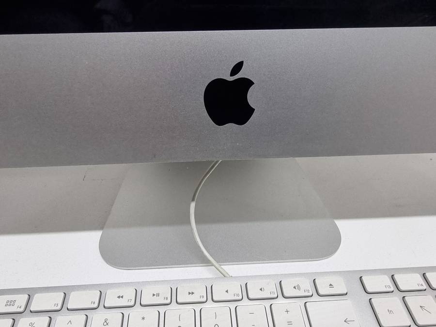 iMac 21.5 inch (Late 2012) i5 2.7GHz 1TB HDD 8GB RAM GeForce GT 640 512Mb