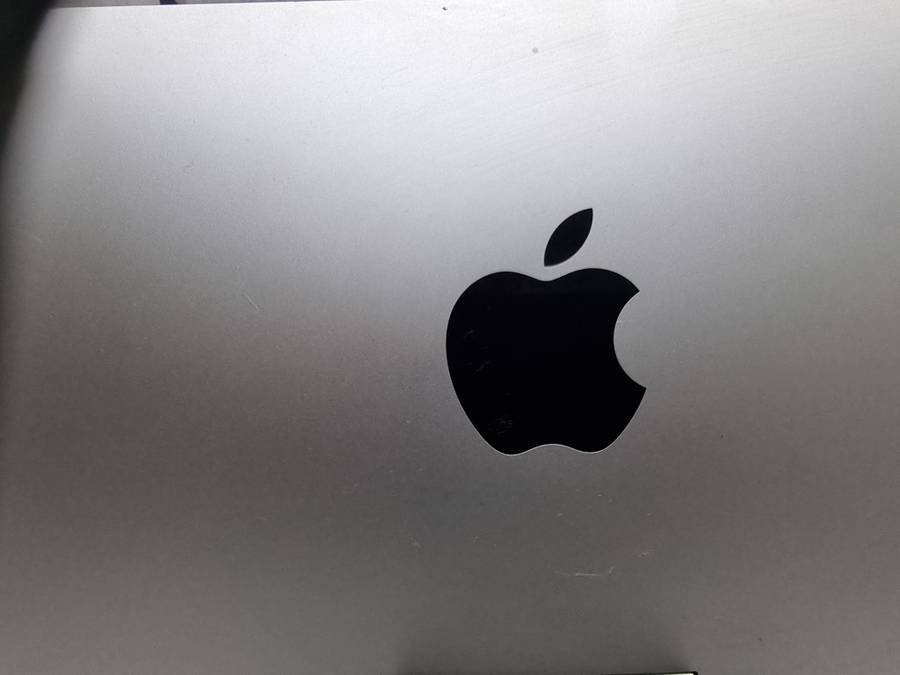 iMac 21.5 inch (Late 2012) i5 2.7GHz 1TB HDD 8GB RAM GeForce GT 640 512Mb