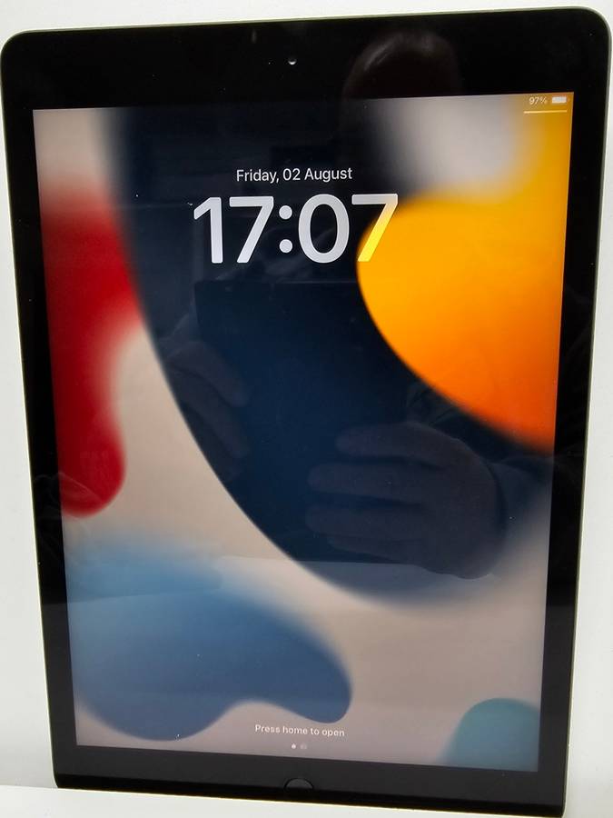 Apple iPad 7th Gen 128GB WiFi only