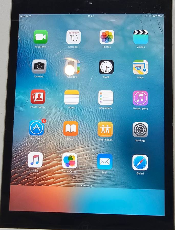 iPad Mini 16GB Wi-Fi/3G !Spares or Repairs!