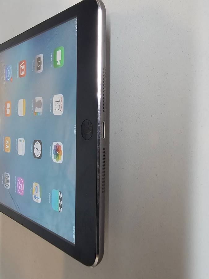 iPad Mini 16GB Wi-Fi/3G !Spares or Repairs!