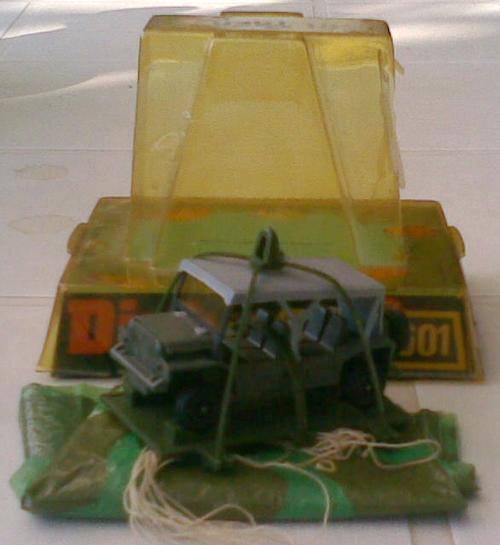 DINKY 601 AUSTIN MINI PARAMOKE