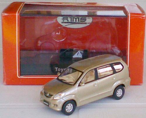 TOYOTA AVANZA 1/43 SCALE